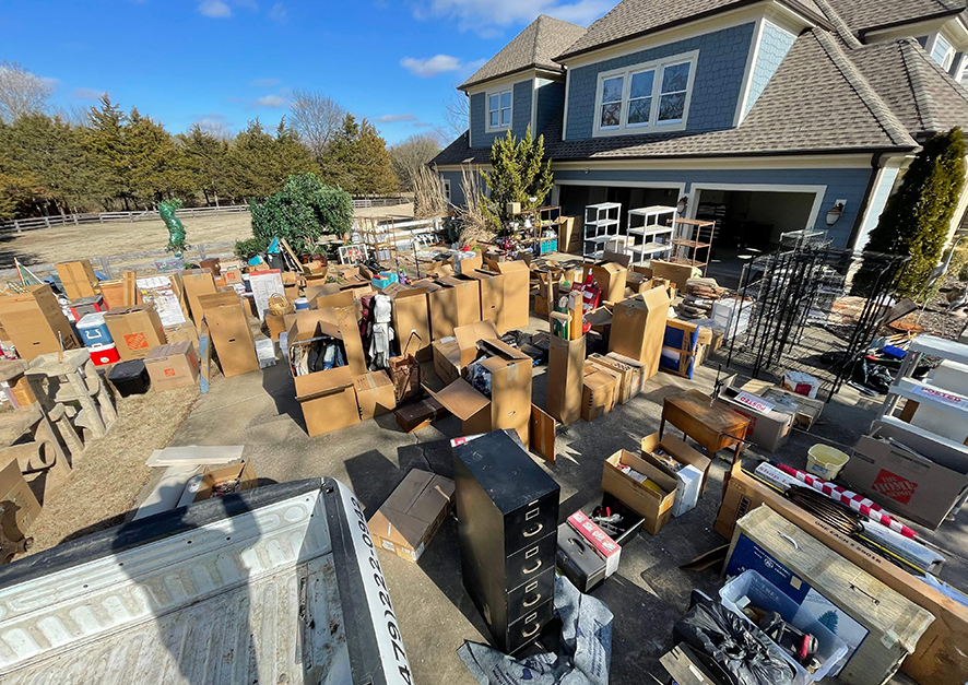 Estate Clean Out in Arkansas -The Strong Lion Junk Removal